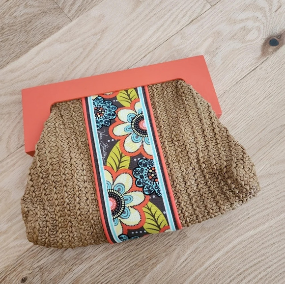 Vera Bradley Straw style cluch - Picture 1 of 5